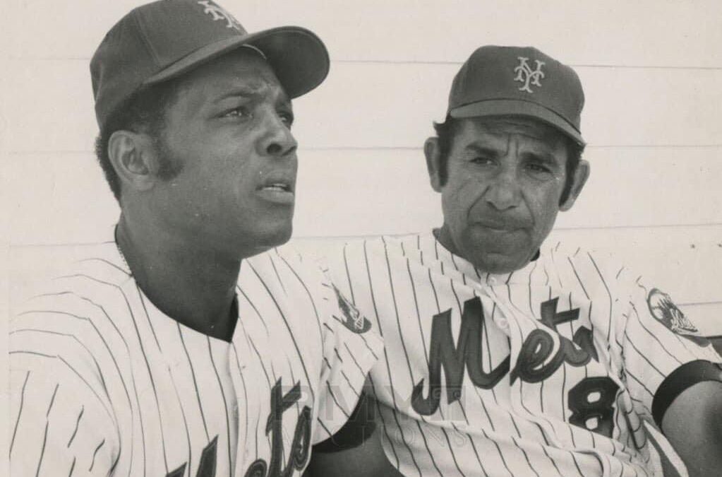 Yogi Berra fines Willie Mays