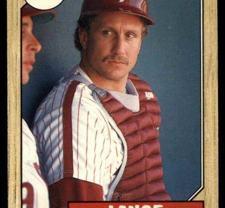 The Philadelphia Phillies sign free agent catcher Lance Parrish.